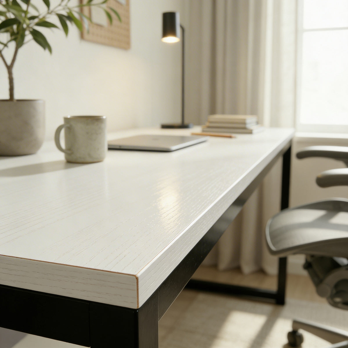 Daffodil Study Table By Riyan Luxiwood.